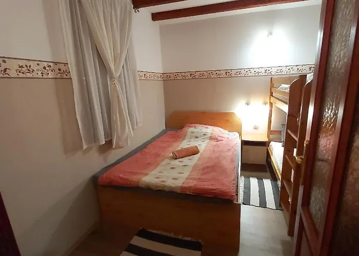 Melinda Nyaralohaz Balatonkenese