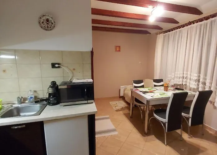 Melinda Nyaralohaz Balatonkenese